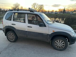 2009 Chevrolet Niva I Рестайлинг, белый, 370000 рублей, вид 5