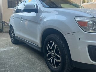 2013 Mitsubishi ASX I Рестайлинг, белый, 1000000 рублей, вид 4