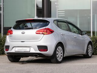 2017 Kia Ceed II Рестайлинг, серебристый, 1220000 рублей, вид 2
