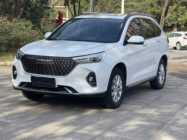Открыть фотографии: Haval M6 II