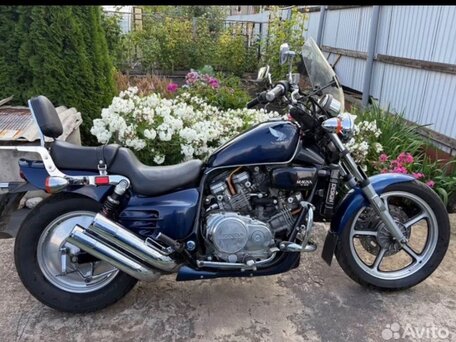 1988 Honda Magna, серый, 320000 рублей, вид 1