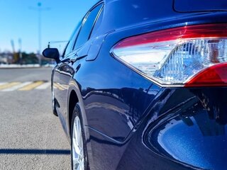 2018 Toyota Camry VIII (XV70), синий, 3000000 рублей, вид 2