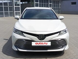 2020 Toyota Camry VIII (XV70), белый, 2790000 рублей, вид 2