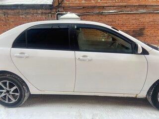 2001 Toyota Corolla IX (E120, E130), белый, 550000 рублей, вид 3