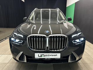 2025 BMW X7 40i I (G07) Рестайлинг, серый, 15990000 рублей, вид 2