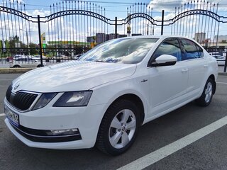 2020 Skoda Octavia III (A7) Рестайлинг, белый, 1699000 рублей, вид 1