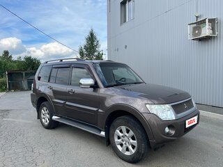 2011 Mitsubishi Pajero IV Рестайлинг 1, коричневый, 2000000 рублей, вид 5