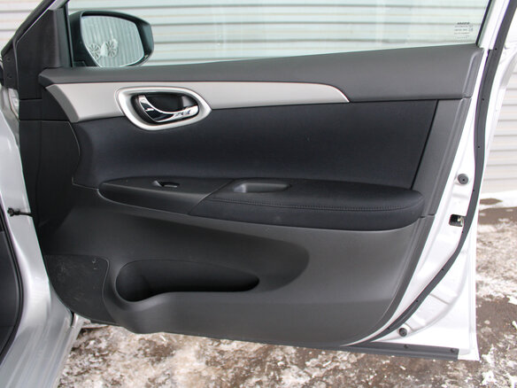 2015 Nissan Sentra VII (B17), серебристый, 950000 рублей - вид 16