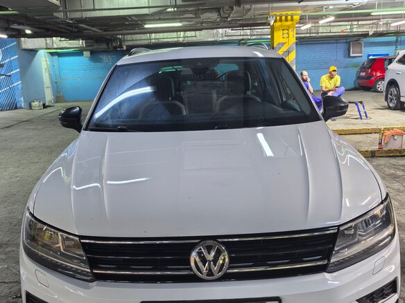 2020 Volkswagen Tiguan II, белый, 2500000 рублей - вид 2