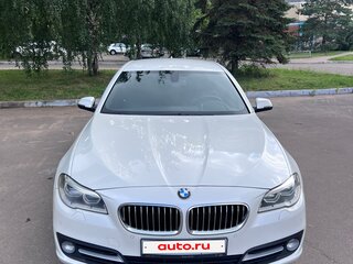 2016 BMW 5 серии 528i xDrive VI (F10/F11/F07) Рестайлинг, белый, 2550000 рублей, вид 3