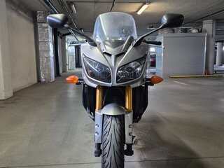 2006 Yamaha FZ1, серебристый, 550000 рублей, вид 1