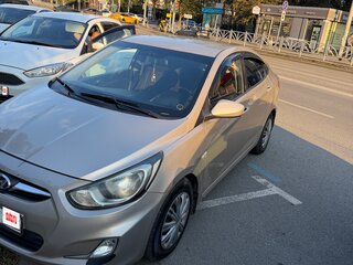 2012 Hyundai Solaris I, бежевый, 450000 рублей, вид 1