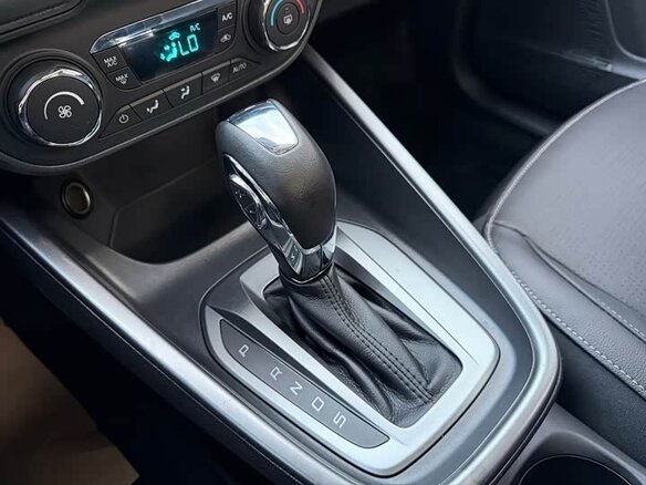 2016 Ford Escort VI, белый, 1000000 рублей - вид 15