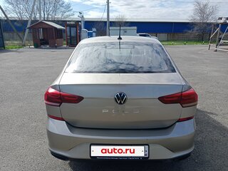 2021 Volkswagen Polo VI, коричневый, 1550000 рублей, вид 3