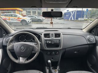 2017 Renault Logan II, белый, 350000 рублей, вид 5