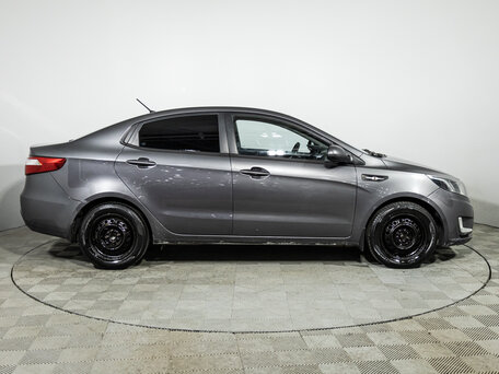 2014 Kia Rio 6-speed III, серый, 649585 рублей, вид 4