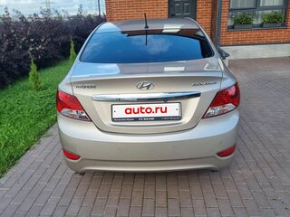 2013 Hyundai Solaris I, бежевый, 870000 рублей, вид 4