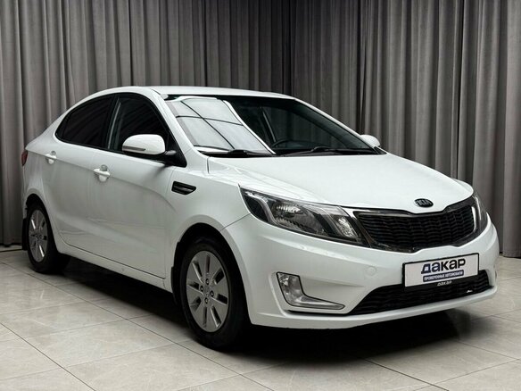 2013 Kia Rio 5-speed III, белый - вид 2