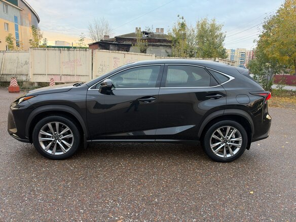 2018 Lexus NX 200 I Рестайлинг, чёрный, 3300000 рублей - вид 5