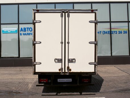 2016 Iveco Daily, белый, 2235000 рублей, вид 4
