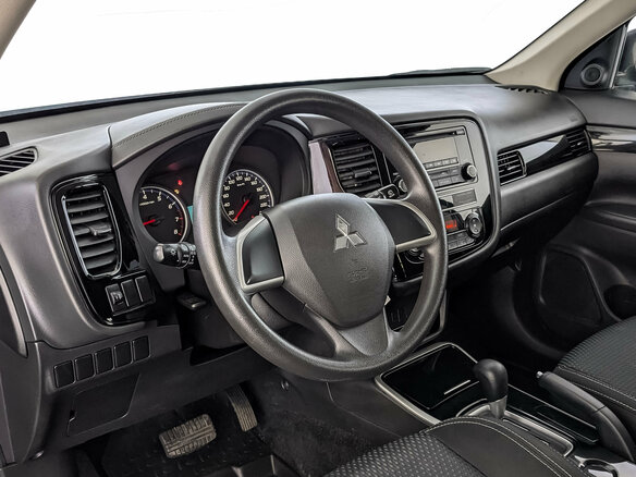 2019 Mitsubishi Outlander III Рестайлинг 3, серый, 1710000 рублей - вид 14