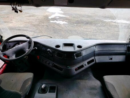 2022 IVECO-Hongyan 8x4 (CQ3406), красный, 1094850 рублей, вид 5
