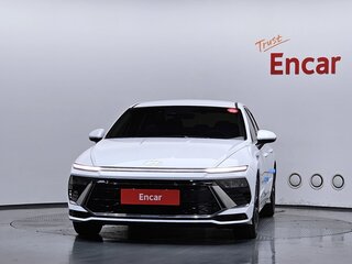 2024 Hyundai Sonata VIII (DN8) Рестайлинг, белый, 2253000 рублей, вид 3