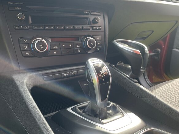 2012 BMW X1 20i I (E84), пурпурный, 1100000 рублей - вид 8