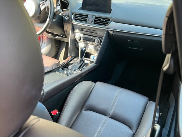 2023 Mazda CX-4 I Рестайлинг, красный, 2950000 рублей - вид 11