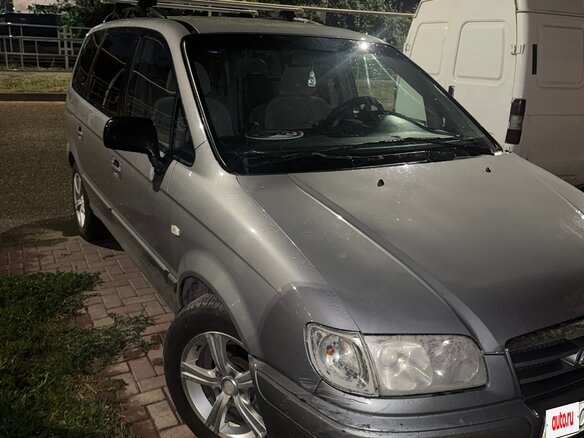 2005 Hyundai Trajet I Рестайлинг, серый, 470000 рублей