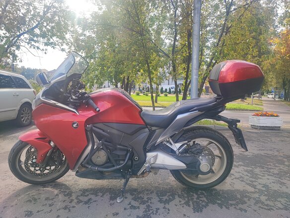 2010 Honda VFR 1200, красный, 510000 рублей - вид 1