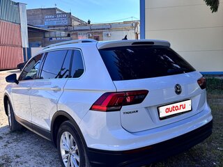 2018 Volkswagen Tiguan II, белый, 2050000 рублей, вид 4