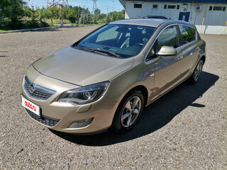 2012 Opel Astra J, бежевый, 630000 рублей, вид 1