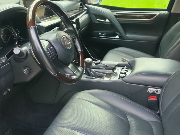 2017 Lexus LX 570 III Рестайлинг 2, чёрный, 12000000 рублей - вид 12