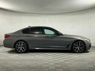 2021 BMW 5 серии 530i VII (G30/G31/G38) Рестайлинг, серый, 4299000 рублей, вид 4