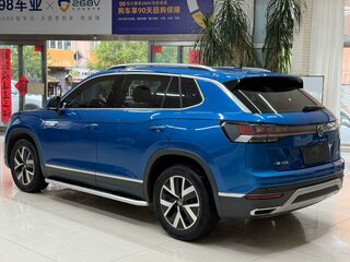 2023 Volkswagen Tayron I Рестайлинг, синий, 1870000 рублей, вид 4