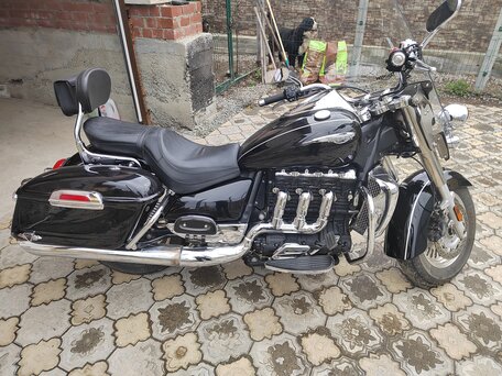 2009 Triumph Rocket 3, чёрный, 835000 рублей, вид 2