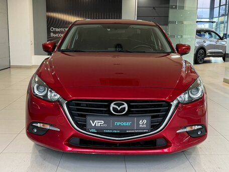 2018 Mazda 3 III (BM) Рестайлинг, красный, 1657000 рублей, вид 2