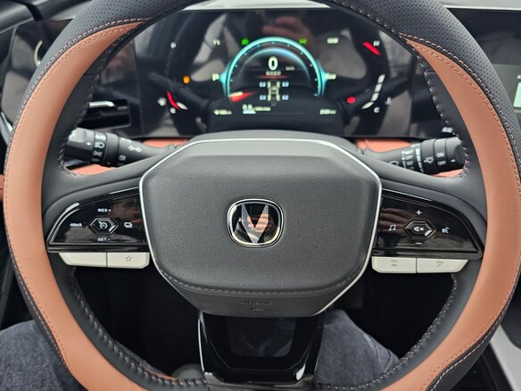 2025 Changan X5 Plus I, чёрный, 1390000 рублей - вид 5