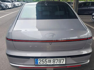 2023 Hyundai Grandeur VII, серебристый, 4179081 рублей, вид 4