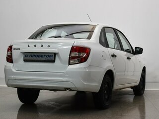 2026 Lada (ВАЗ) Granta I Рестайлинг, белый, 805000 рублей, вид 4