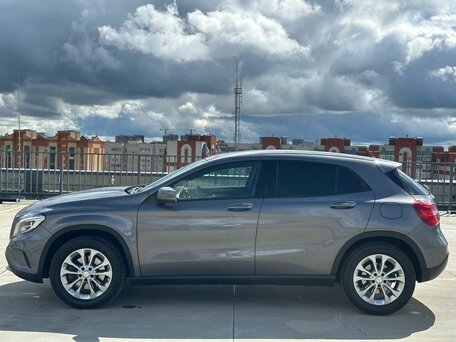 2015 Mercedes-Benz GLA 250 I (X156), серый, 2083000 рублей, вид 2