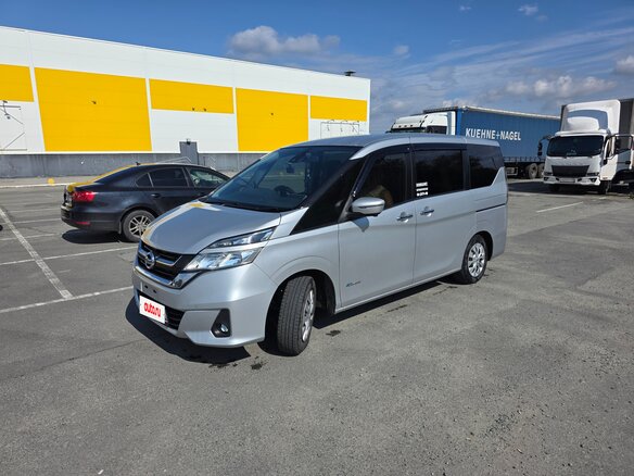 2018 Nissan Serena S-Hybrid V (C27), серебристый, 1800000 рублей - вид 2