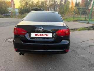 2013 Volkswagen Jetta VI, чёрный, 1450000 рублей, вид 2