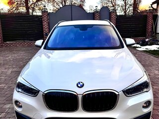 2017 BMW X1 18d xDrive II (F48), белый, 3100000 рублей, вид 2