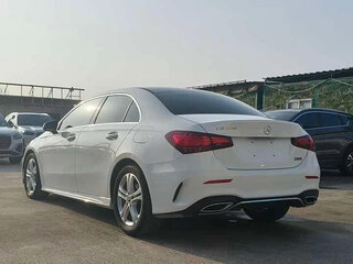 2023 Mercedes-Benz A-Класс 180 IV (W177) Рестайлинг, белый, 2050000 рублей, вид 3
