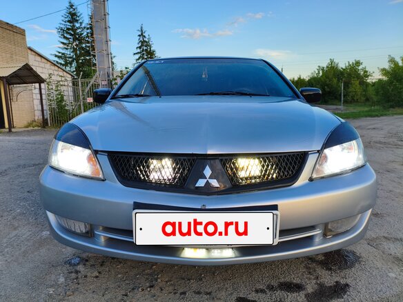 2006 Mitsubishi Lancer IX Рестайлинг, серебристый, 210000 рублей - вид 1