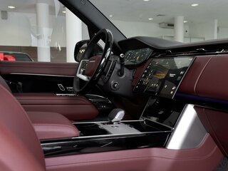 2025 Land Rover Range Rover P530 MHEV Long V, чёрный, 22500000 рублей, вид 3