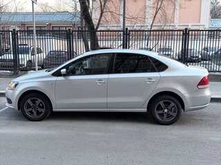 2014 Volkswagen Polo V, серебристый, 790000 рублей, вид 4