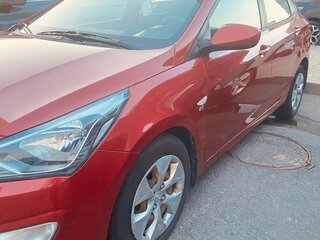 2016 Hyundai Solaris I Рестайлинг, красный, 976406 рублей, вид 2